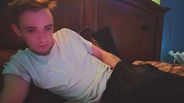 Ilovepussy1911 online show from April 9, 2026, 4:57 pm