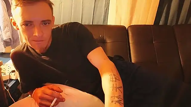 Ilovepussy1911 online show from August 2, 2026, 9:12 pm