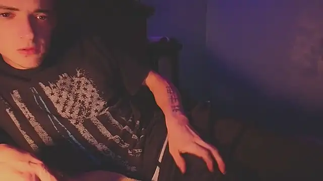 Ilovepussy1911 online show from April 17, 2026, 1:41 am