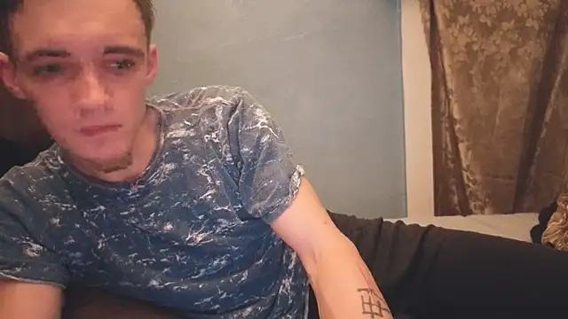 Ilovepussy1911 online show from March 25, 2026, 5:40 am