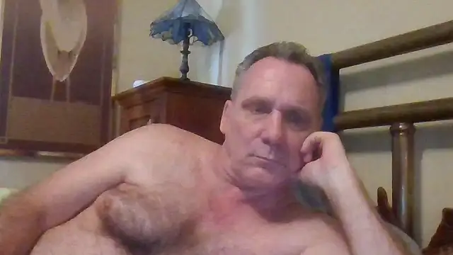 Snapshot of HunkofRock chatting on July 6, 2026, 3:14 pm HunkofRock online show from July 6, 2026, 3:14 pm