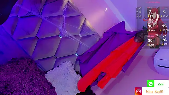 Nina Keyli online show from October 20, 2025, 8:09 pm