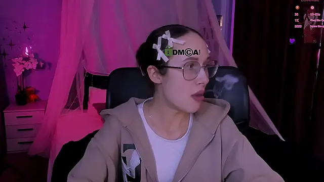 mona cloud online show from April 21, 2026, 1:42 am