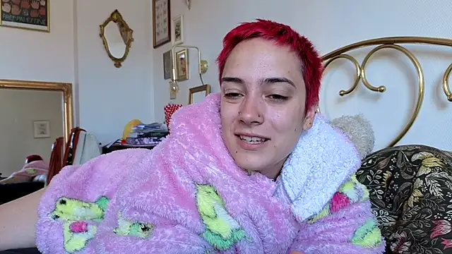 OllympeKaii online show from September 18, 2025, 8:06 am