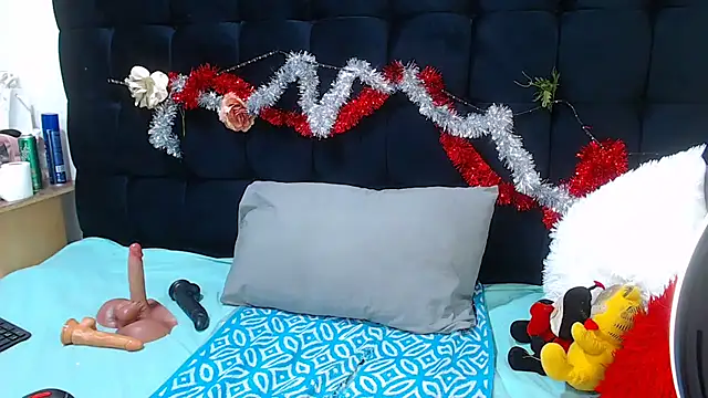 TaurusClitCake online show from November 17, 2025, 11:20 pm