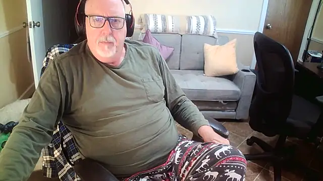 superbearboss online show from February 18, 2026, 4:58 pm