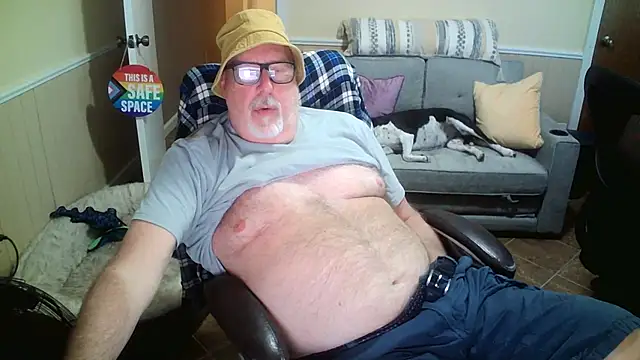 superbearboss online show from February 21, 2026, 10:12 pm