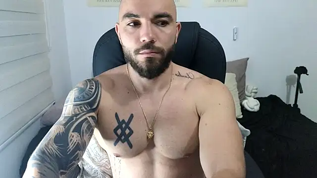 Snapshot of Isaac_Carter chatting on November 15, 2025, 11:14 am Isaac Carter online show from November 15, 2025, 11:14 am