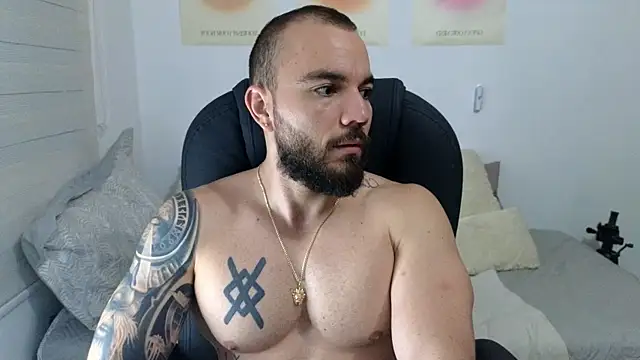 Snapshot of Isaac_Carter chatting on October 4, 2025, 11:12 am Isaac Carter online show from October 4, 2025, 11:12 am