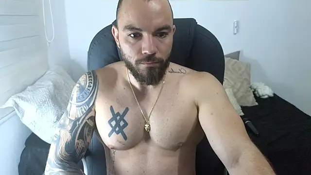 Snapshot of Isaac_Carter chatting on October 27, 2025, 11:11 am Isaac Carter online show from October 27, 2025, 11:11 am