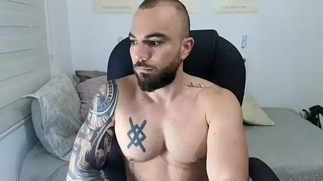 Snapshot of Isaac_Carter chatting on October 14, 2025, 11:11 am Isaac Carter online show from October 14, 2025, 11:11 am