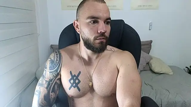 Snapshot of Isaac_Carter chatting on October 15, 2025, 11:07 am Isaac Carter online show from October 15, 2025, 11:07 am