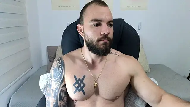 Snapshot of Isaac_Carter chatting on October 10, 2025, 11:00 am Isaac Carter online show from October 10, 2025, 11:00 am