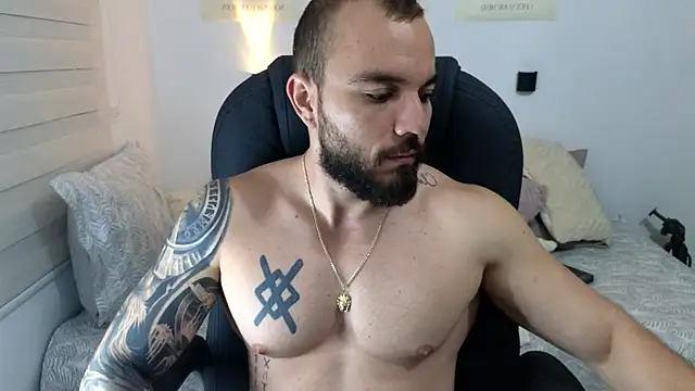 Snapshot of Isaac_Carter chatting on September 17, 2025, 11:12 am Isaac Carter online show from September 17, 2025, 11:12 am