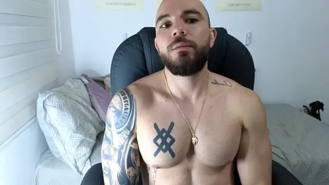 Snapshot of Isaac_Carter chatting on October 18, 2025, 11:01 am Isaac Carter online show from October 18, 2025, 11:01 am