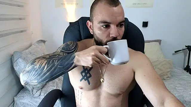 Snapshot of Isaac_Carter chatting on September 11, 2025, 10:37 am Isaac Carter online show from September 11, 2025, 10:37 am