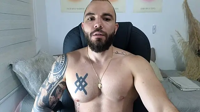 Snapshot of Isaac_Carter chatting on November 30, 2025, 11:11 am Isaac Carter online show from November 30, 2025, 11:11 am