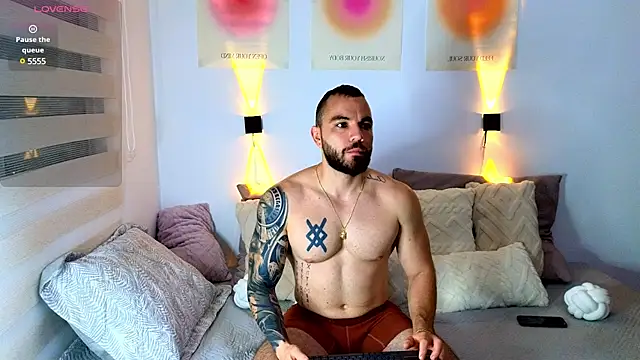 Snapshot of Isaac_Carter chatting on March 11, 2025, 10:40 am Isaac Carter online show from March 11, 2025, 10:40 am