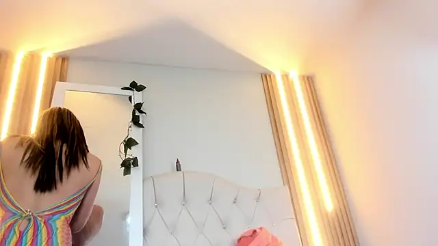 Alexa Bravva online show from September 20, 2025, 4:06 am