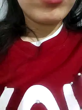 saraaxx1 online show from March 11, 2025, 11:15 pm