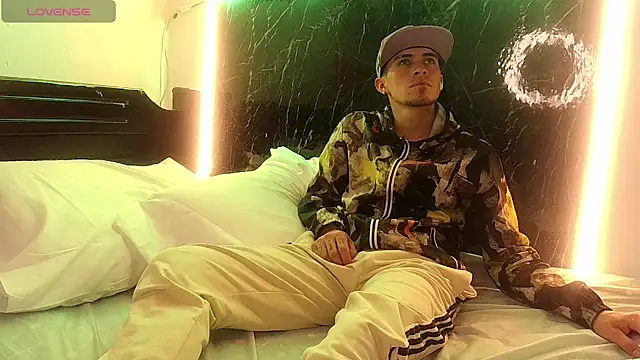 jacob smith10 online show from March 18, 2025, 12:40 am