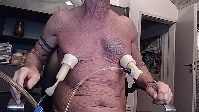 munichrubber online show from December 22, 2025, 6:30 pm