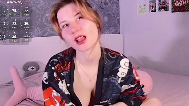 Cute Cate404 online show from April 18, 2026, 2:08 pm