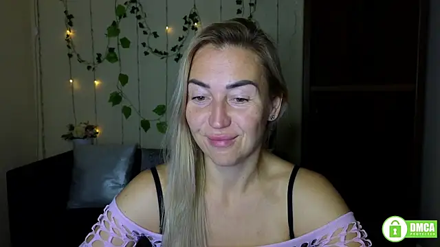 Kiss julli88I online show from September 29, 2025, 5:29 pm