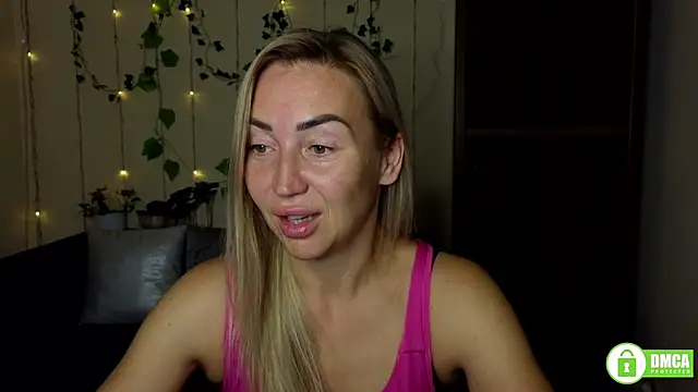 Kiss julli88I online show from September 15, 2025, 5:35 pm