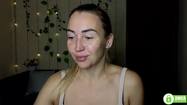 Kiss julli88I online show from October 20, 2025, 5:24 pm