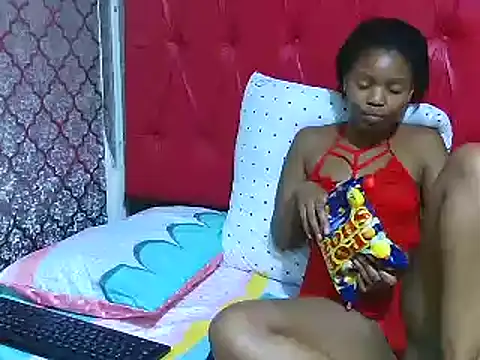 BondiBitch online show from March 11, 2025, 7:58 pm