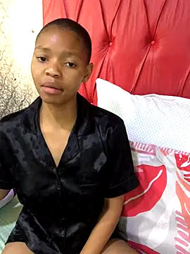 BondiBitch online show from October 1, 2025, 9:03 am