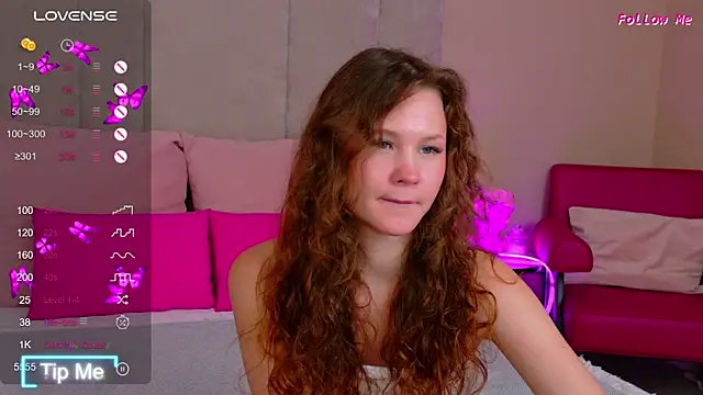 AmeliRoyse online show from October 13, 2025, 5:14 pm