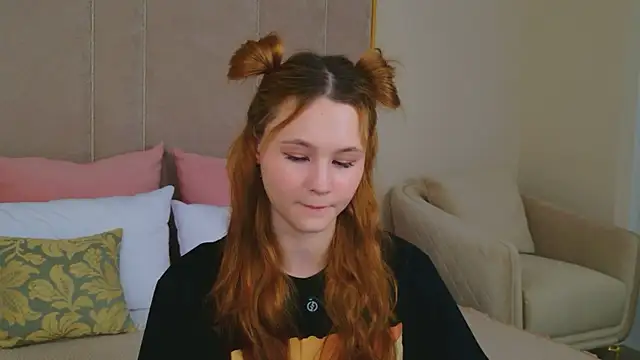 AmeliRoyse online show from April 15, 2026, 5:17 pm