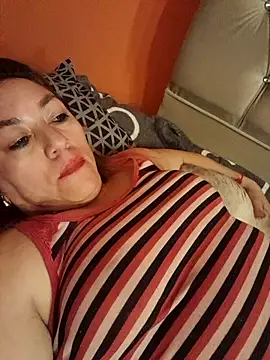 Luna-nevada online show from October 5, 2025, 2:57 am