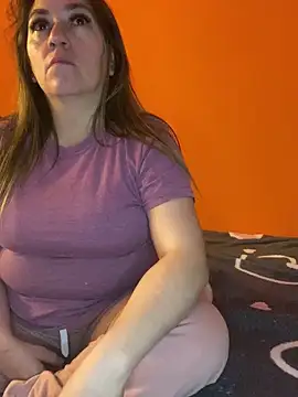 Luna-nevada online show from December 18, 2025, 5:01 am