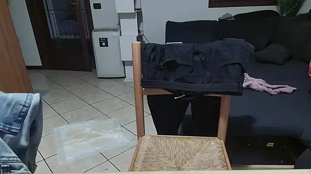 maialinofriuli online show from September 21, 2025, 1:11 am