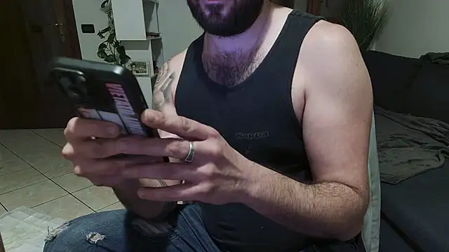 maialinofriuli online show from November 8, 2025, 8:01 pm