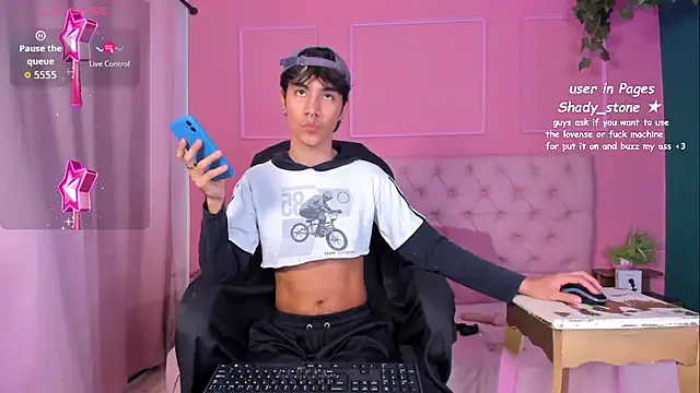 SHADY STONE online show from October 1, 2025, 10:13 pm