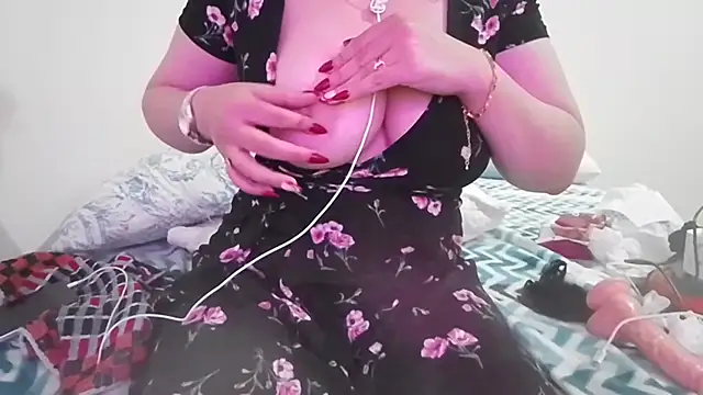 queen belisima1 online show from October 4, 2025, 1:40 am