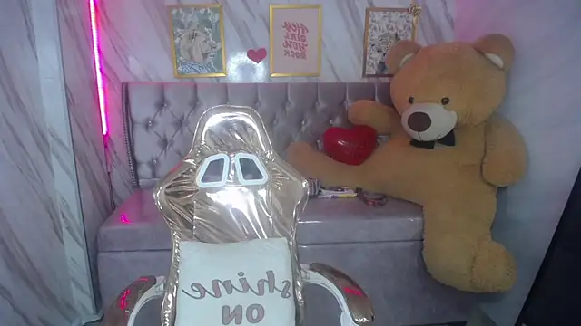  wendy b online show from March 19, 2025, 7:38 pm