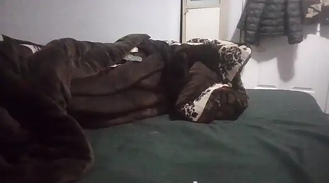 njariwala6 online show from March 8, 2025, 2:12 am