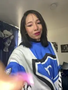 XxxReinaSexyBodyxxX777 online show from October 20, 2025, 2:28 pm