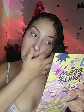 esmeralda jadees online show from March 14, 2025, 3:04 am