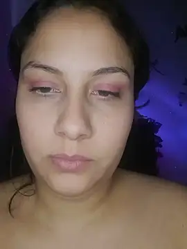 esmeralda jadees online show from March 19, 2025, 5:19 am