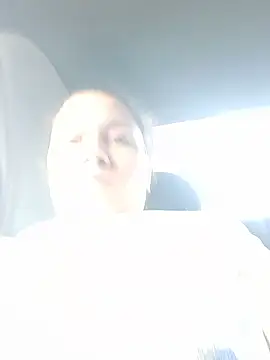 esmeralda jadees online show from March 20, 2025, 12:22 pm