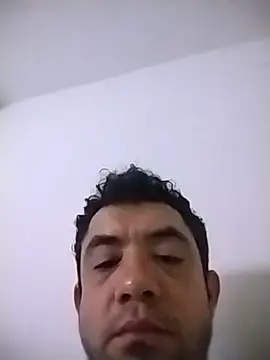 Andriofilit online show from May 25, 2026, 7:18 am