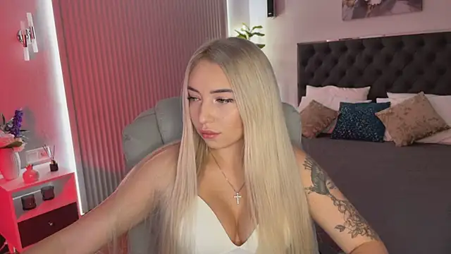 OhMyEmma online show from September 22, 2025, 1:11 am