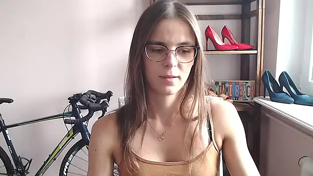 love megi online show from April 14, 2026, 1:38 pm