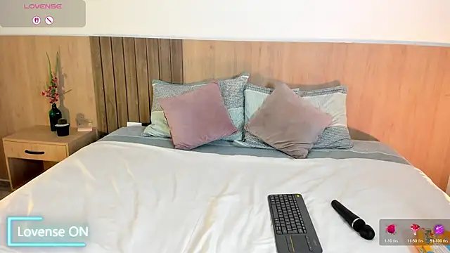  SamantaGomez online show from January 9, 2026, 9:11 pm